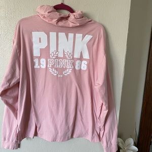 Victoria’s Secret Pink hooded long sleeve top. Logo on back.